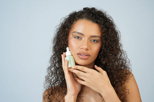 Sérum pour cheveux : à partir de quand les résultats sont-ils visibles ?